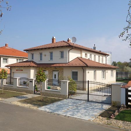 Aura Apartman Hajdúszoboszló Camera foto