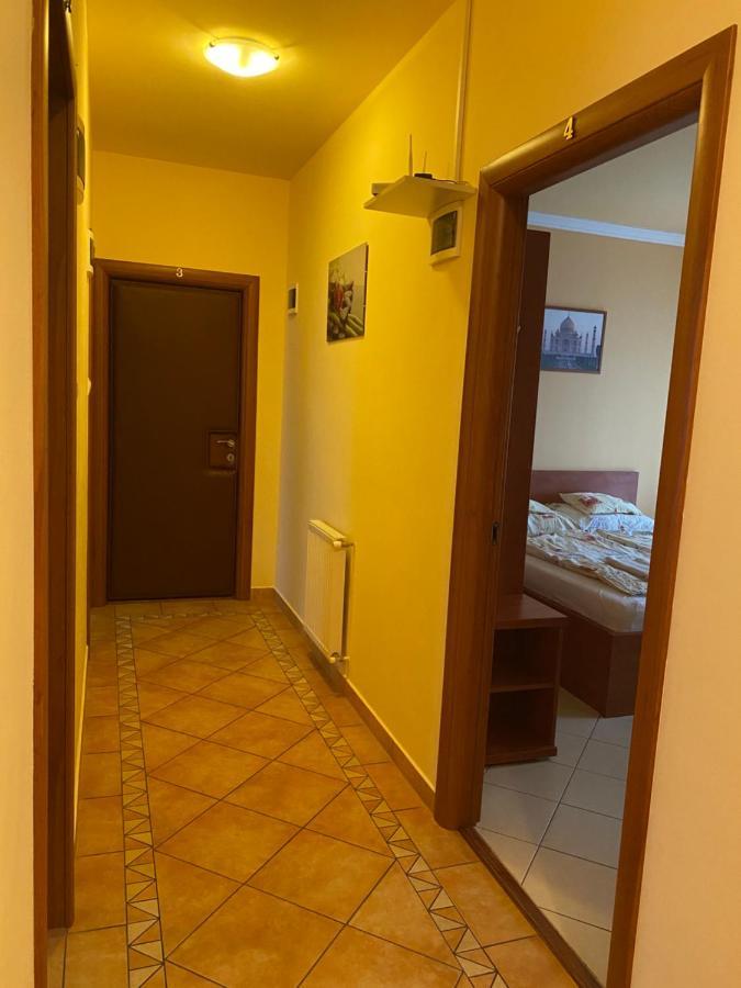 Aura Apartman Hajdúszoboszló Esterno foto