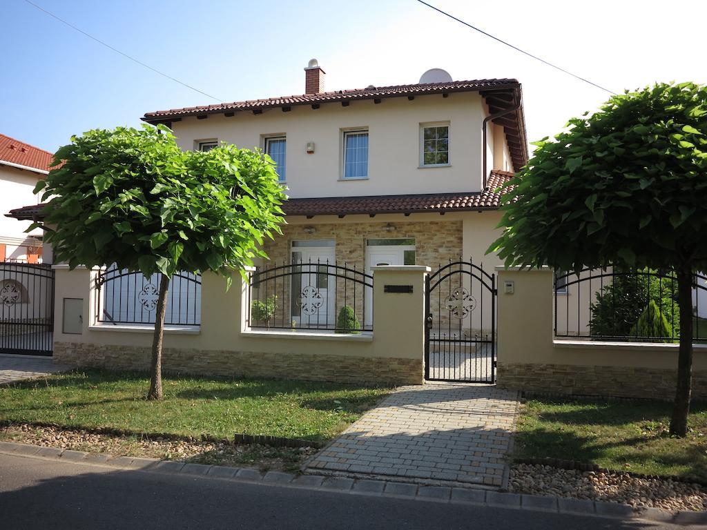 Aura Apartman Hajdúszoboszló Camera foto